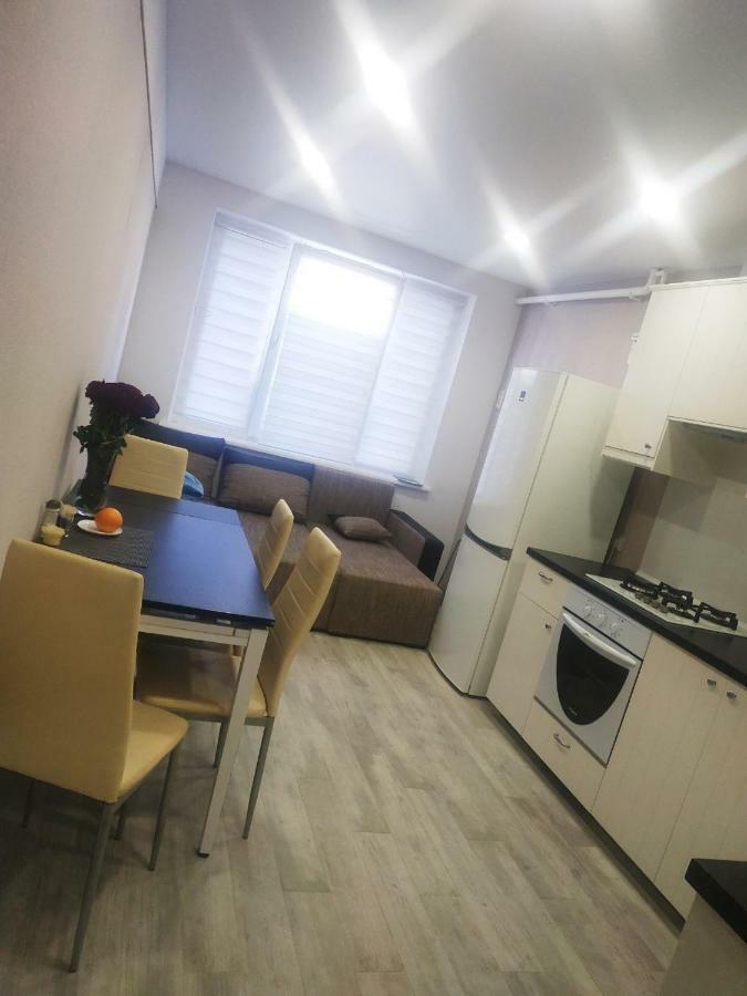 Семицвіт Apartment Lviv Exterior photo